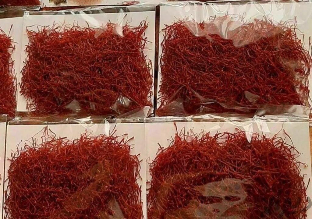 زعفران سرگل از خود قاین بی واسطه